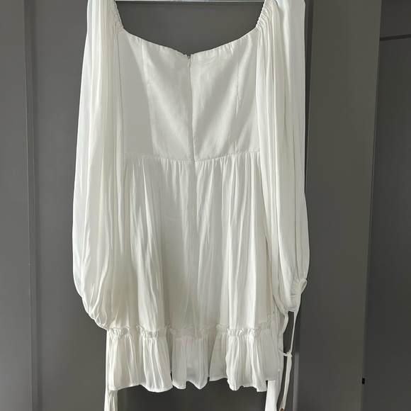 Perfect Bridal Ocassion Dress - Picture 2 of 2